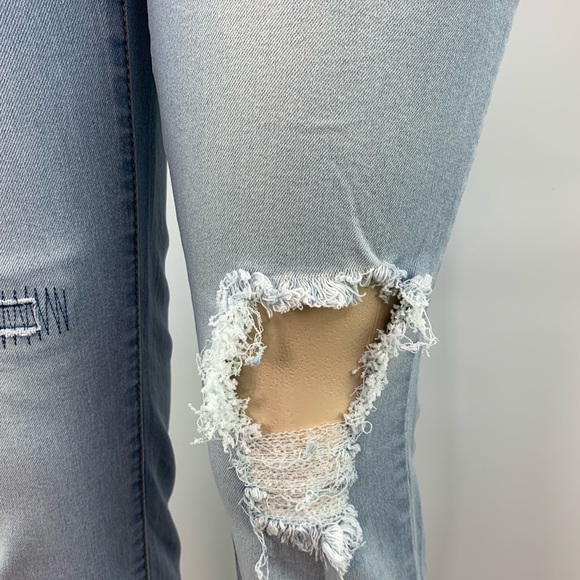 Rock & Royal light wash distressed jeans size 5 - Picture 6 of 6